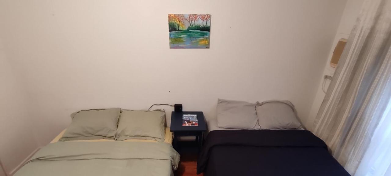 Spacious Room For 4 People In Williamsburg ! New York Exterior photo